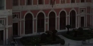 Il Decano dell’Università di Messina, prof. Letterio Bonina, professore ordinario di Virologia, con una lettera inviata ai colleghi, annuncia di aver indicato la data delle elezioni per il nuovo Rettore dell’Ateneo ed accusa l’attuale Rettore Salvatore Cuzzocrea e il direttore amministrativo di non aver dato corso al decreto, ecco il contenuto integrale della lettera: “Cari colleghi, quale Decano dell’Università degli Studi di Messina desidero informarvi di avere trasmesso agli uffici competenti il decreto di indizione delle elezioni a Rettore per il sessennio 2024-2030, che trovate in allegato alla presente… il calendario elettorale indicato è il seguente… 29 settembre 2023, primo turno elettorale; 06 ottobre, secondo turno; 13 ottobre 2023, ballottaggio… ho ritenuto che i tempi fossero quelli appropriati poiché, nelle ultime settimane, ero stato ripetutamente sollecitato da numerosi esponenti del corpo elettorale, tra colleghi docenti, unità del personale tecnico amministrativo e studenti”