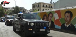 I Carabinieri della Stazione di San Filippo Neri, nel corso di un servizio di controllo del territorio nel quartiere “Zen 2”, hanno arrestato un 22enne del luogo, con l’accusa di detenzione illegale di munizioni e armi comuni da sparo, ricettazione e detenzione illecita di sostanze stupefacenti