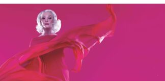 Continua inarrestabile il successo di ‘Eleganzissima’, il recital scritto e interpretato da Drusilla Foer, divenuto ormai un culto: terminato i primi di aprile il tour in 37 teatri con oltre 50 date, dopo i 3 concerti-spettacolo “Friends&Orchestra” di maggio, prosegue il grande successo anche per il tour “Eleganzissima Estate” che viene ospitato in spazi prestigiosi