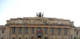 Il sostituto procuratore della Procura della Repubblica di Messina…, dottor Marco Accolla ha avviato un’inchiesta relativa alla tragica morte di una donna 62enne, N.L., avvenuta lo scorso 24 agosto durante una procedura di gastroscopia presso uno studio privato polispecialistico della città