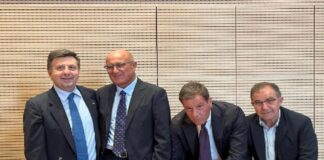 Nel tardo pomeriggio, di ieri, mercoledì 27 settembre, presso l’Università degli Studi di Messina, la firma del documento che impegna ATM Messina, ATAM Reggio Calabria e Liberty Lines ad attivarsi per avviare tutte le azioni volte ad incentivare l’utilizzo del mezzo pubblico nella città capoluogo ed agevolare l’uso dei mezzi di trasporto pubblici da parte dei numerosi pendolari delle due sponde