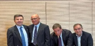 Nel tardo pomeriggio, di ieri, mercoledì 27 settembre, presso l’Università degli Studi di Messina, la firma del documento che impegna ATM Messina, ATAM Reggio Calabria e Liberty Lines ad attivarsi per avviare tutte le azioni volte ad incentivare l’utilizzo del mezzo pubblico nella città capoluogo ed agevolare l’uso dei mezzi di trasporto pubblici da parte dei numerosi pendolari delle due sponde