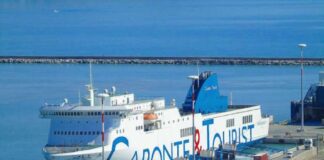 Nel primo pomeriggio di oggi due uomini, un Primo Ufficiale e un Secondo Ufficiale in servizio sulla nave Cartour Delta sono stati travolti (mentre erano a terra) da un trattore ralla della impresa portuale che – secondo le prime ricostruzioni – durante le operazioni commerciali manovrava in retromarcia su una banchina del porto di Salerno