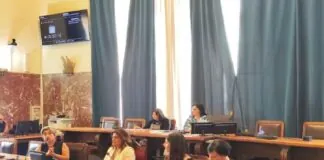 Nel corso dei lavori della IV Commissione consiliare comunale di Messina, presieduta dalla consigliera Rosaria Di Ciuccio, è stato trattato il tema diffuso della balbuzie, una condizione che colpisce molti bambini in tenera età ma che può accompagnare anche il percorso di vita