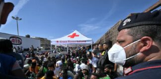 A Lampedusa, con altri centosessanta migranti sbarcati nella notte e altre centinaia in arrivo, Ursula von der Leyen è oggi sull’isola