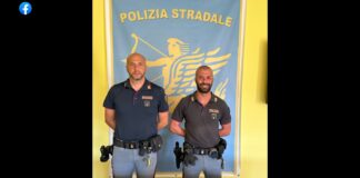 Nello svolgimento di un posto di controllo per vigilanza stradale sulla S.S 106 in località Steccato di Cutro, una pattuglia della Sezione Polizia Stradale di Crotone intimava l’alt ad un autoveicolo che procedeva in direzione TA