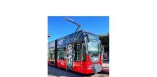 “Deragliano le vetture del tram al capolinea di Gazzi e secondo la mesta replica dell’Azienda non c’è notizia perché a bordo non vi erano passeggeri ma solo il conducente”