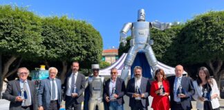 Prosegue con Messina il viaggio lungo la Penisola di Capitan Acciaio, il supereroe la cui missione è quella di informare i cittadini sul valore e la sostenibilità degli imballaggi in Acciaio come barattoli, scatole, scatolette, lattine, fusti, secchielli, bombolette, tappi e chiusure