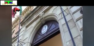 Oltre 200 carabinieri del Comando provinciale di Catania, con il supporto di unità speciali dislocate nelle province di Catania, Messina, Siracusa, Palermo e Udine, stanno attualmente impegnati nell’esecuzione di due ordinanze di custodia cautelare in carcere emessi dai giudici istruttori dei tribunali ordinario e per i minorenni nei confronti di un totale di 46 indagati, tra cui figurano cinque individui che, al momento dei fatti, erano ancora minorenni