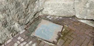 Durante la mattinata di oggi 28 ottobre 2023, presso la villa Mazzini di corso Cavour a Messina si sta verificando una fuoriuscita di acqua