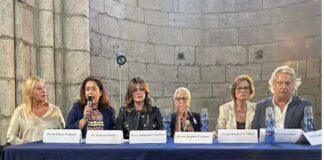 “Anche quest’anno come Asp di Messina abbiamo voluto organizzare con il Comune di Messina e con la collaborazione di altri enti come i Lions, Avis e Admo degli eventi che riguardano la prevenzione per tutto questo mese definito l’Ottobre Rosa, poiché dedicato soprattutto al carcinoma mammario: Tuttavia, saremo attivi e porremo particolare attenzione anche ad agli altri screening oncologici che riguardano la cervice uterina per le donne dai 25 ai 64 anni, o il colon retto sia per gli uomini che per le donne da 50 ai 69 anni, con esami anche presso le farmacie”