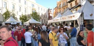 Oltre ogni più rosea previsione l’affluenza di turisti e visitatori al primo week end della 32’ Sagra del pistacchio verde di Bronte dop