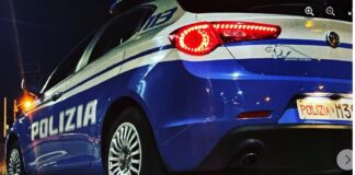 Ha diciotto anni il messinese arrestato dai poliziotti delle Volanti di Messina per il reato di lesioni personali aggravate: assunto da pochi giorni presso una cartoleria della zona sud della città, non avrebbe esitato a ferire con un taglierino un cliente