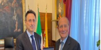 Il presidente della Regione Siciliana Renato Schifani ha ricevuto nel pomeriggio, in visita di cortesia a Palazzo d’Orleans, il neo questore di Palermo, Maurizio Vito Calvino
