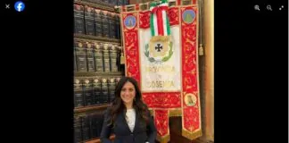“Ho provveduto a querelare dei facinorosi che ieri sera avevano colpito a pugni la mia macchina, dopo avermi accerchiato sotto il municipio nel tentativo di intimorirmi: Peraltro, per tutto il pomeriggio costoro avevano insultato me e l’intera giunta e, con il loro comportamento, avevano complicato il lavoro dei dipendenti comunali nel rientro pomeridiano”