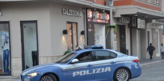 La Squadra Amministrativa della Divisione PASI della Questura, unitamente a personale del Reparto Prevenzione Crimine di Cosenza, del Nucleo Carabinieri di Petilia Policastro e l’A.S.P/S.I.A.N. di Crotone ha effettuato alcuni controlli amministrativi nei confronti di attività di commercio dedite alla vendita di prodotti di genere alimentare, situate a Crotone in Piazza Mercato