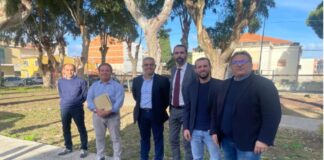 Alla presenza del sindaco Federico Basile e dell’assessore all’Arredo Urbano Massimiliano Minutoli, sono stati consegnati stamani i lavori di riqualificazione della Villetta scuole a Torre Faro