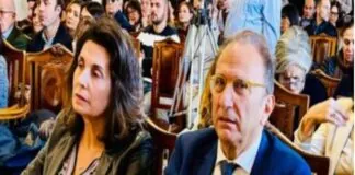 Adesso è ufficiale l’accordo tra Giovanni Moschella e Giovanna Spatari: al secondo turno delle elezioni per il rettore dell’Università di Messina i due ex prorettori della governance Cuzzocrea uniranno le forze contro Michele Limosani, che al primo turno di venerdì è risultato primo con 539 voti, contro i 502 di Spatari e i 125 di Moschella, che poi si è ritirato