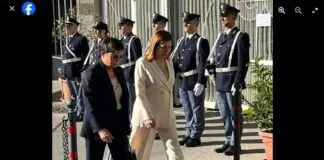 Caltanissetta, commemorazione dei defunti: il Questore Pinuccia Albertina Agnello stamattina ha deposto una corona presso il Monumento dedicato ai caduti della Polizia di Stato