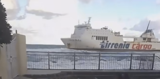 Nelle scorse ore la nave “Beniamino Carnevale”, si è arenata sulla costa prospiciente il Paese di Rometta Marea in Provincia di Messina