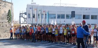 Tutto pronto per la settima edizione della “10 km di Capo Peloro – Trofeo Luigi Cacopardi”, che si svolgerà domani, con inizio alle 8 e start agonistico alle 10, nello scenario offerto dalla Riserva della laguna di Capo Peloro, tra Ganzirri e Torre Faro, fino ad arrivare al Pilone