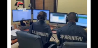 I Carabinieri della Sezione di Polizia Giudiziaria presso la Procura della Repubblica di Messina nella serata di ieri hanno eseguito un’ordinanza di custodia cautelare in carcere, emessa dal ‘G.I.P.’, nei confronti del 35enne Giulio Chiofalo, professore di lingua inglese dell’istituto scolastico superiore JACI del capoluogo peloritano, indagato del reato di atti sessuali con minorenne