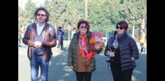 “Un torneo a cui hanno preso parte i ragazzi del biennio e del triennio per ricordare il loro compagno di scuola Luca Cutuli: Studenti e professori del ‘Duca degli Abruzzi di Catania’ uniti oggi nel partecipare alla partita benefica ‘Un Goal per Luca’… la manifestazione che, attraverso una raccolta fondi, contribuirà all’edificazione del Centro Giovanile Parrocchiale ‘Luca Cutuli’ a San Gregorio di Catania”