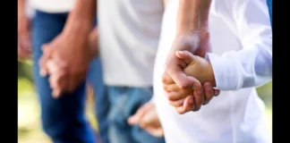 “Treviso, assistenti sociali denunciati: I professionisti sono stati ritenuti colpevoli di gravi comportamenti tenuti nei confronti del bimbo di sei anni”. Lo spiegano in una nota diffusa nelle scorse ore, i responsabili di… www.famiglieunite.it”