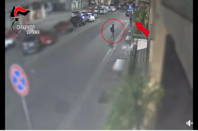 AGGRESSIONE ANZIANO CARABINIERI CATANIA