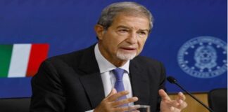 Durante l’udienza odierna del processo sul Sistema Montante presso il Palazzo di Giustizia di Caltanissetta, l’ex presidente della Regione Siciliana e precedente membro della commissione Antimafia dell’Ars, Nello Musumeci, ha testimoniato riguardo al coinvolgimento di vari individui nel cosiddetto “cerchio magico” #Montantiano