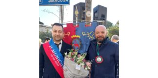 L’omaggio floreale a Sant’Agata, in piazza Iolanda, da parte del consiglio del II municipio di Catania è una tradizione che si rinnova anche quest’anno grazie al presidente Claudio Carnazza accompagnato dai consiglieri Diego Monasteri, Saro Privitera, Tiziana Meo e Valentina Milici