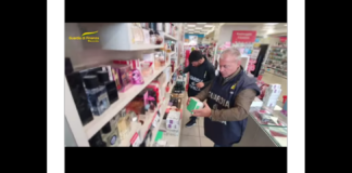 Nell’ambito di una generalizzata attività di controllo economico del territorio, intensificata anche in vista della festa di San Valentino, finalizzata a garantire un adeguato presidio a tutela dei consumatori, i militari del Gruppo di Macerata hanno dato esecuzione ad una serie di controlli presso gli esercizi commerciali del territorio