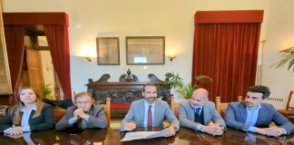 Novità importanti in casa ATM, che lancia gli Abbonamenti mensili anche per le Ztl: l’iniziativa, presente il sindaco Federico Basile, è stata presentata stamani a palazzo Zanca dal vicesindaco e assessore alla Mobilità urbana Salvatore Mondello e dal presidente dell’Azienda Trasporti di Messina Giuseppe Campagna, insieme ai componenti del CdA Carla Grillo e Salvatore Ingegneri