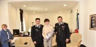 Una semplice ma significativa cerimonia si è svolta questa mattina nella sede del Comando provinciale dei Carabinieri di Messina, in occasione della consegna di un defibrillatore donato dall’Associazione LEO Onlus, che da anni promuove manifestazioni ed iniziative di solidarietà sociale, creata in memoria di Leonardo Virga, giovane medico prematuramente scomparso in un tragico incidente stradale