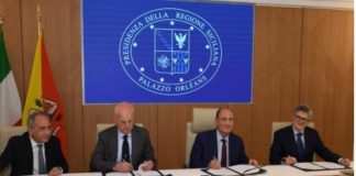 È stato siglato oggi a Palazzo d’Orléans un protocollo d’intesa tra l’Arnas Civico di Palermo e l’Ismett finalizzato a ridurre le liste d’attesa dei pazienti pediatrici del Di Cristina: a firmarlo il presidente della Regione Siciliana, Renato Schifani, il dirigente generale del dipartimento per la Pianificazione strategica dell’assessorato regionale della Salute, Salvatore Iacolino, il direttore generale dell’Arnas Civico, Walter Messina, e il direttore dell’Ismett, Angelo Luca