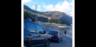I carabinieri della Stazione di Bagnara Calabra, in servizio di pattuglia per il controllo del territorio, hanno sorpreso un sorvegliato speciale trentasettenne del posto, comodamente appoggiato al bancone di un bar a consumare la sua bevanda