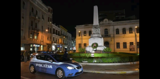 I magistrati della Direzione distrettuale antimafia sedenti presso la Procura della Repubblica di Bari, nelle ore scorse hanno aperto un fascicolo, al momento contro ignoti, per fare chiarezza sull’allarme bomba di questa mattina che ha interessato le stazioni ferroviarie di Trani, Barletta e Bari-Palese