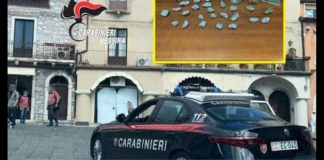 Un giovane di 22 anni è stato arrestato dai Carabinieri della Compagnia di Taormina con l’accusa di detenzione ai fini di spaccio di sostanze stupefacenti
