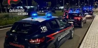 Duecentocinquanta euro per restituire lo scooter rubato al legittimo proprietario, con il classico “cavallo di ritorno”: questa la somma chiesta da un 18 enne di Paternò alla vittima, un uomo di 48 anni di Catania