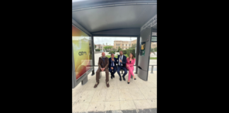 A Messina inizia l’era delle pensiline smart: oggi, mercoledì 24 aprile, alla presenza del sindaco Federico Basile, del vicesindaco e assessore alla Mobilità Salvatore Mondello, del presidente di ATM Spa Giuseppe Campagna e della componente il CdA Carla Grillo, sono state inaugurate le prime due innovative pensiline installate rispettivamente nelle fermate di piazza Unione Euopea e del Rettorato con la funzione di potenziare il servizio di infomobilità