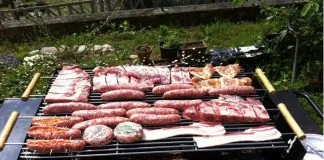 Sono tre i ricoverati nel giorno di Pasquetta, 1 aprile, nella Terapia Intensiva Grandi Ustionati del Cardarelli per lesioni causate dalla combustione di alcol usato per appiccare il barbecue: due pazienti giovani provengono da Napoli e Sorrento e presentano ustioni rispettivamente del 30% e del 20%