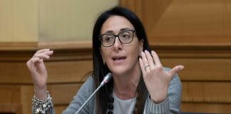 ‘Ascolto del minore, vittimizzazione secondaria, applicazione della riforma Cartabia: cosa accade nei nostri tribunali a mamme e bambini quando c’è violenza domestica e si decide dell’affido di minori? Era stato questo l’oggetto di un’indagine inedita della Commissione Femminicidio della precedente legislatura che torna oggi all’ordine del giorno nei lavori della medesima Commissione e di cui sono state presentate le linee guida sul programma di lavoro’