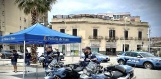“Anche la #Questura di #Messina partecipa alla campagna nazionale di sensibilizzazione e di informazione ideata dalla Direzione Centrale Anticrimine della #Polizia di #Stato: domani, dalle ore 9.00 alle ore 13.00, nella Giornata Internazionale dei Bambini Scomparsi, la Polizia di Stato sarà presente a Piazza Cairoli con un punto informativo per tenere alta l’attenzione su questo fenomeno”