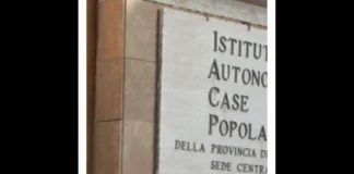Messina: una ventenne sotto inchiesta dopo aver occupato un alloggio Iacp: praticamente una ragazzina di vent’anni… che s’è beccata un procedimento penale – è la solita storia -, per aver “invaso” un alloggio di proprietà dell’Istituto autonomo case popolari