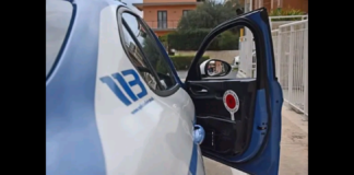 Nella giornata del 7 maggio 2024, agenti della Squadra Mobile hanno arrestato due siracusani, entrambi di 39 anni, colti nella flagranza del reato di detenzione ai fini dello spaccio di sostanze stupefacenti