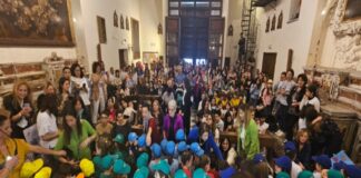 Si è svolta oggi, sabato 25 maggio, nella Chiesa di Gesù e Maria del Buon Viaggio, la manifestazione finale del Progetto di Service Learning “Viviamo il nostro Quartiere” avviato nel corso di questo anno scolastico, a marzo scorso, a cura dall’Istituto Comprensivo Paradiso, plesso Beata Eustochia, in collaborazione con la V Municipalità di Messina