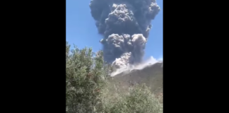 Comunicato di attività vulcanica – Stromboli (Aggiornamento n. 21) del 11-07-2024 12:58 (UTC): “l’Istituto Nazionale di Geofisica e Vulcanologia, Osservatorio Etneo, comunica che dall’analisi delle immagini delle telecamere della rete di sorveglianza e da personale INGV in campo è possibile osservare che alle 12.07 UTC circa si è verificato un evento parossistico ai crateri sommitali”