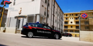 I carabinieri hanno arrestato un uomo di 26 anni di Favara, accusato di avere violentato due nipoti di tredici anni