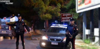 Una ragazza svedese è stata aggredita dal branco a Bagheria e qualcuno ha tentato di violentarla: l’aggressione si sarebbe consumata in via Vallone de Spuches, nei pressi delle case popolari durante la notte intercorsa tra sabato e domenica