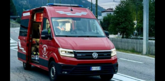 Una donna è stata uccisa a colpi di arma da fuoco nella sua abitazione la scorsa notte a San Candido, a Bolzano in Alto Adige